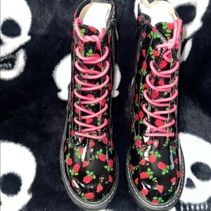 BNIB Betsey Johnson Elite Floral Combat Boots